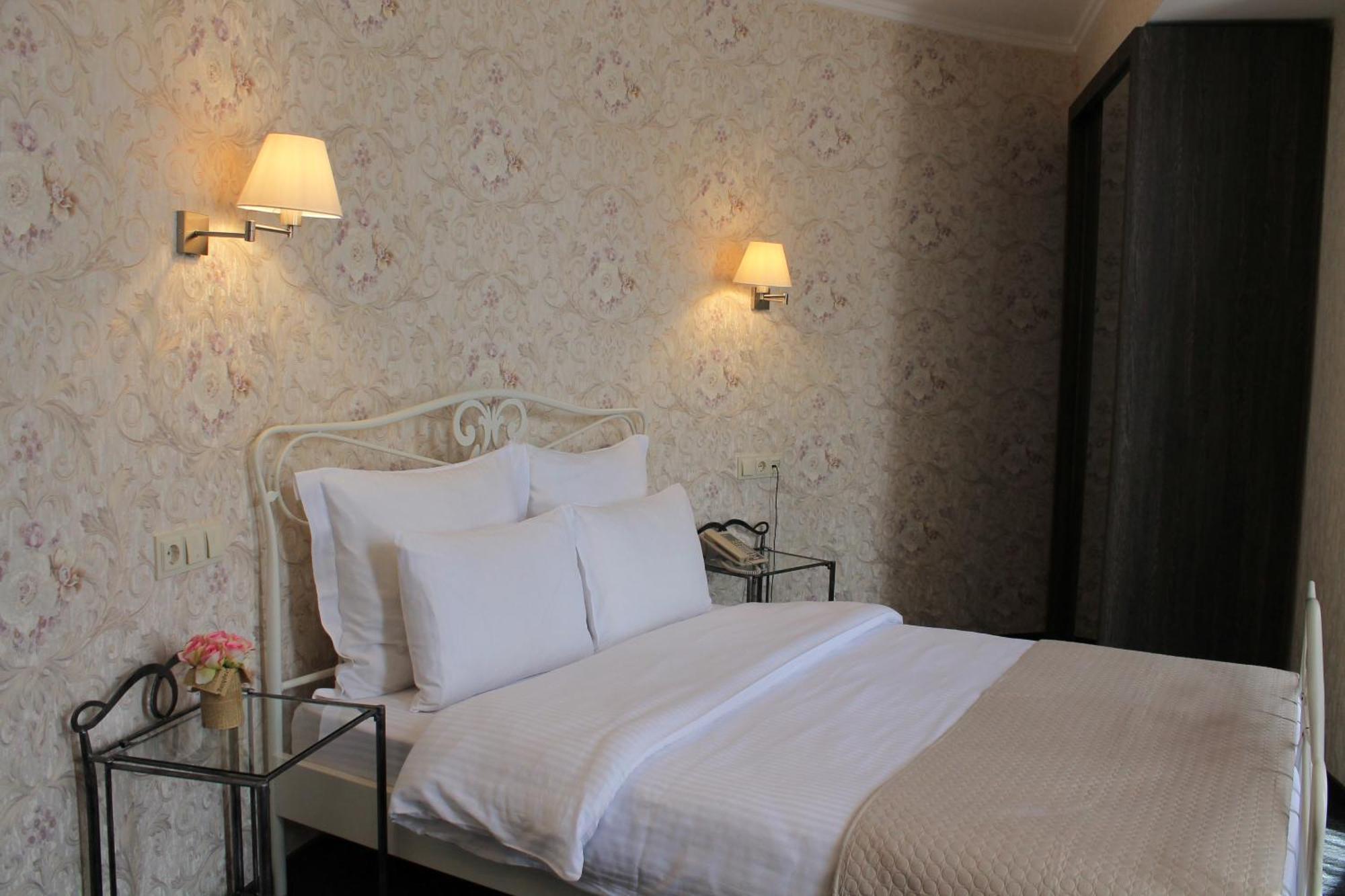 Redline Hotel Tiflis Dış mekan fotoğraf