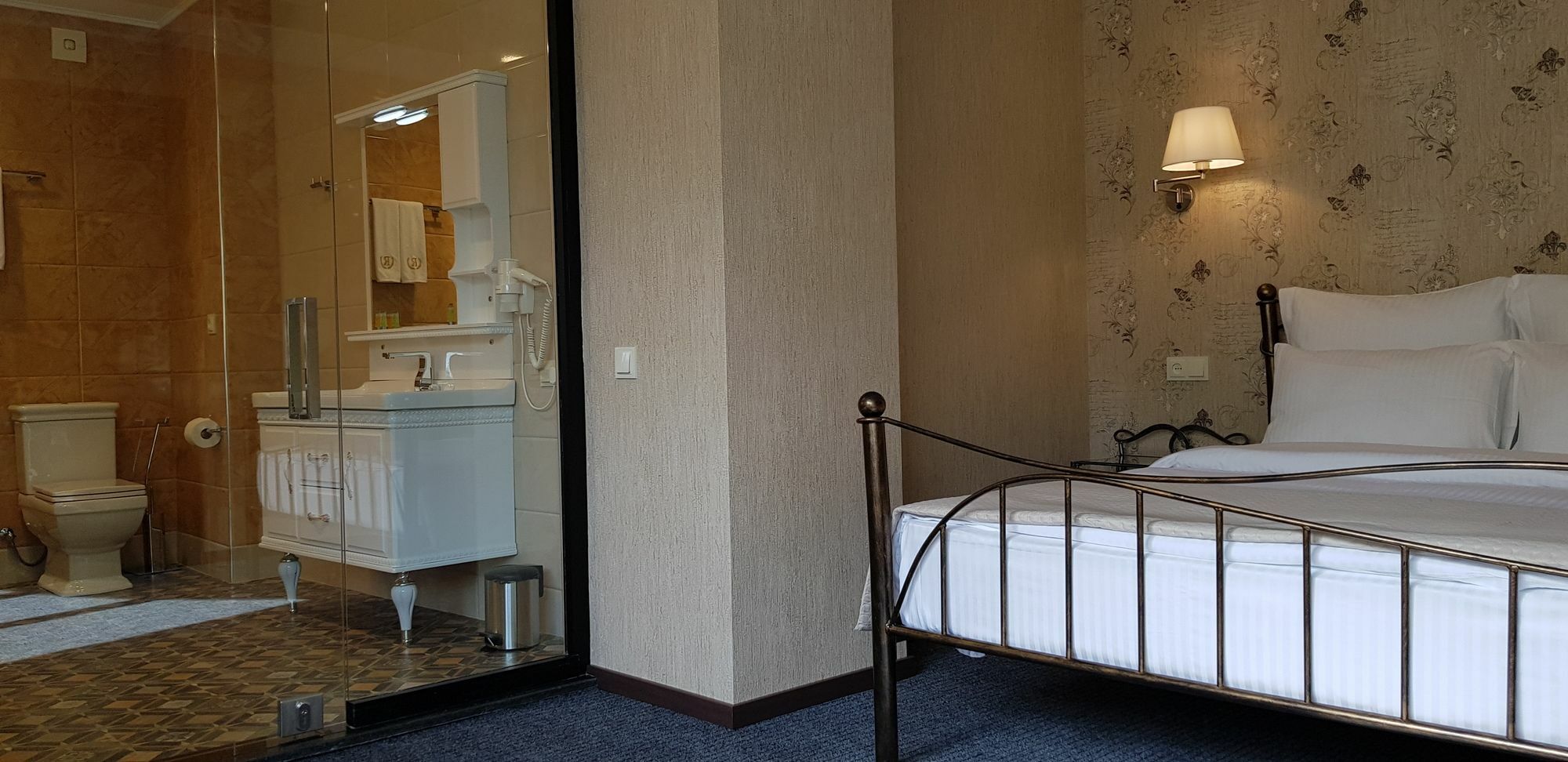 Redline Hotel Tiflis Dış mekan fotoğraf